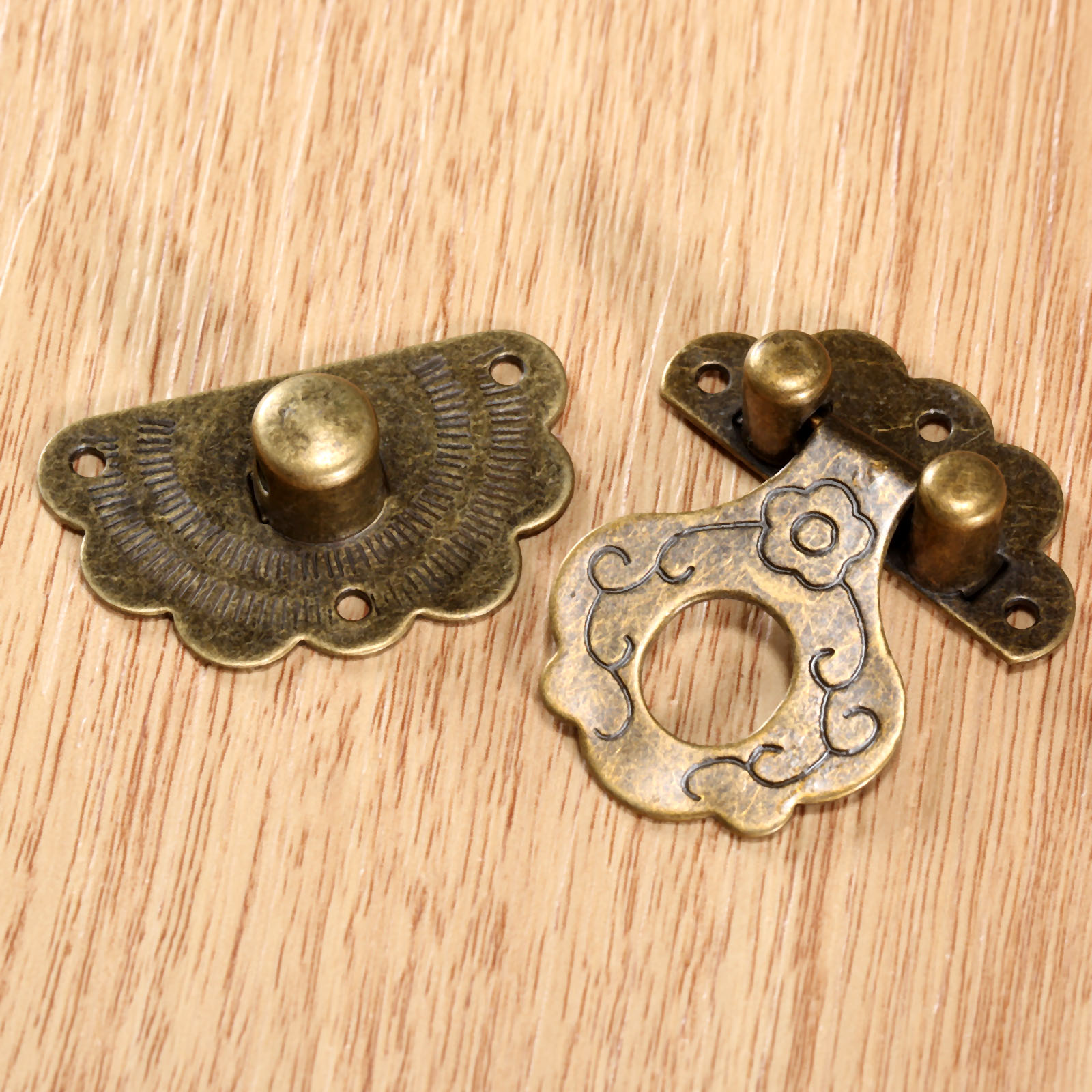 Античная бронзовая защелка, де – обзор и цена Antique Brass Hook